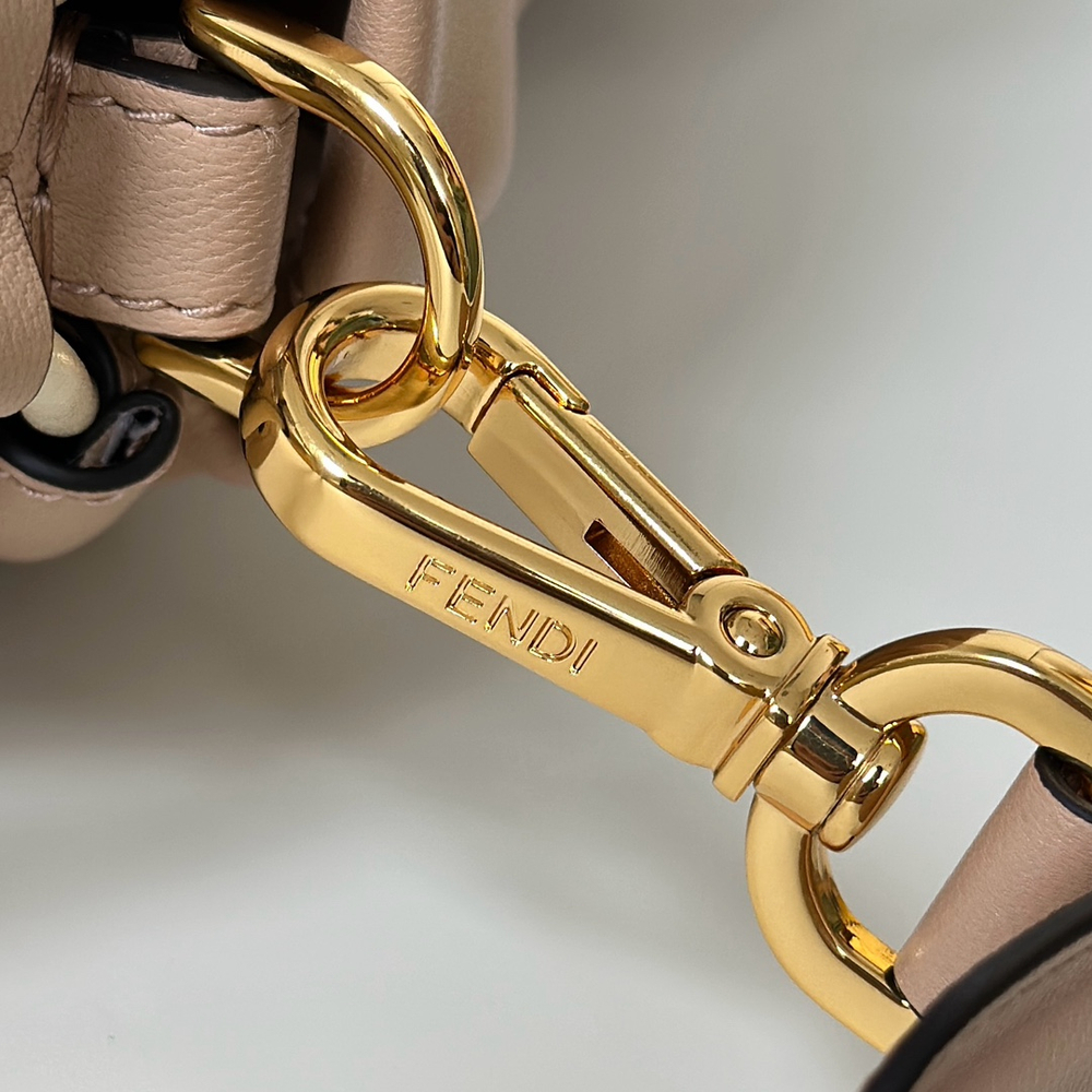 Fendi Large Mamma Baguette 31 cm