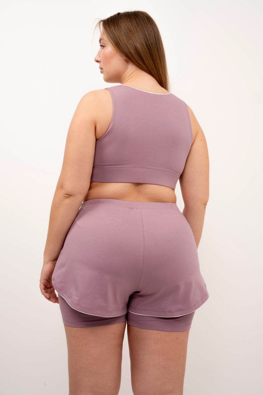 Мини-шорты с контрастным кантом | Последние размеры