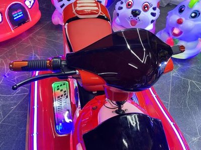 Прокатный аттракцион «Гидроцикл» Электромобиль