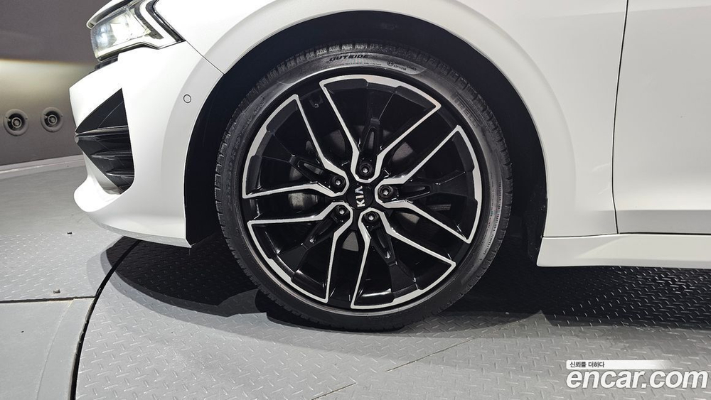 Kia K5 (Optima) 3 Generation 1.6 Turbo (05.2020)