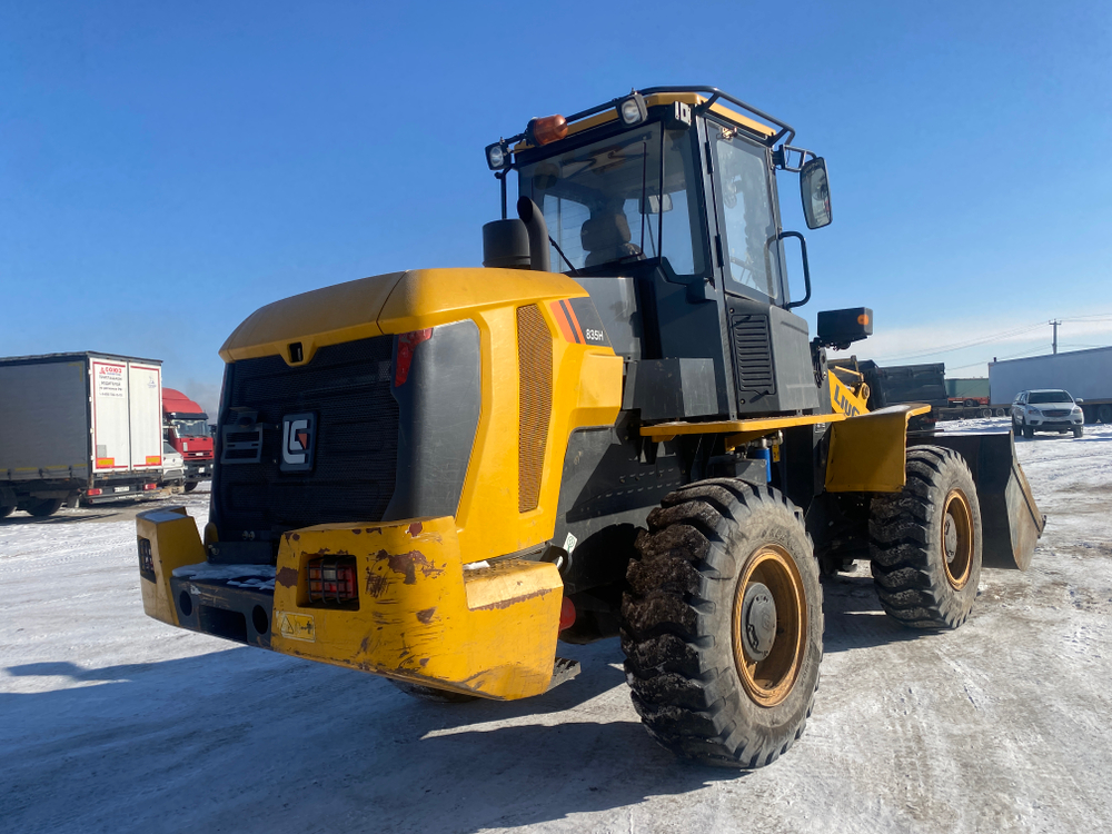 LiuGong CLG 835 Фронтальный погрузчик CLG 835H (Дизельный, 6,8 л, 125 л.с., АТ)