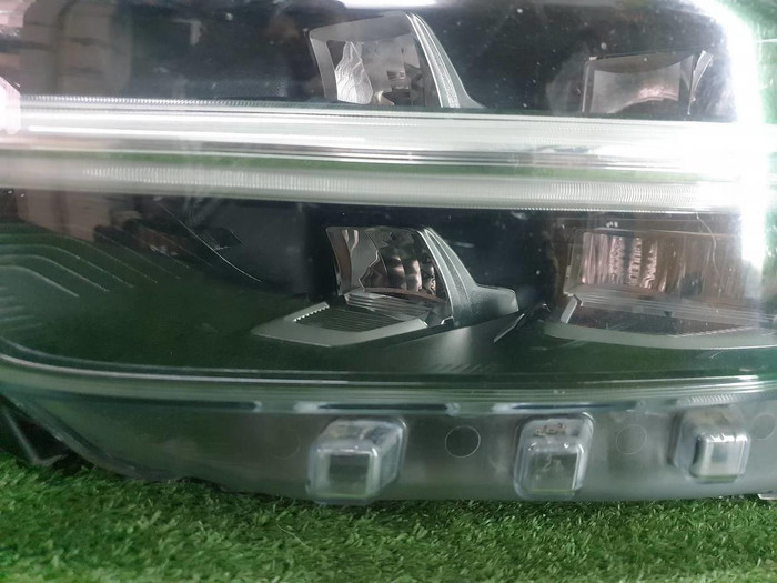 Фара левая Volvo XC40 (2017-2022) LED