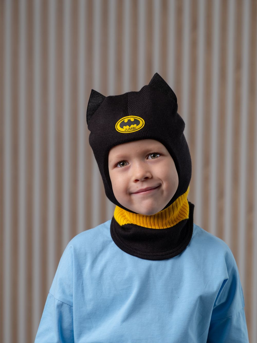 Шлем зимний вязаный (Черный янтарь) Бэтмен