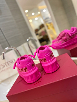 Valentino Sneaker