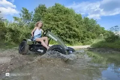 Веломобиль BERG Jeep Revolution BFR