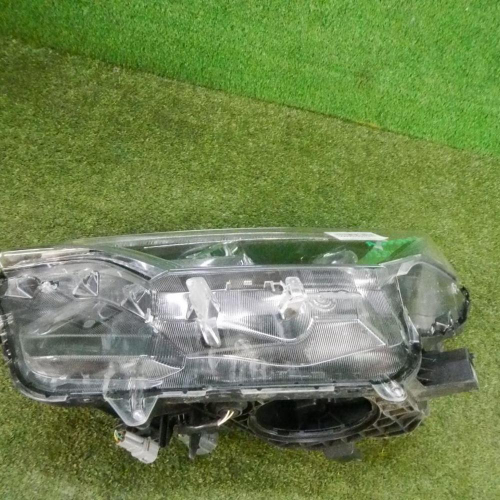 Фара левая Toyota Rav 4 CA40 (2015-2019) LED