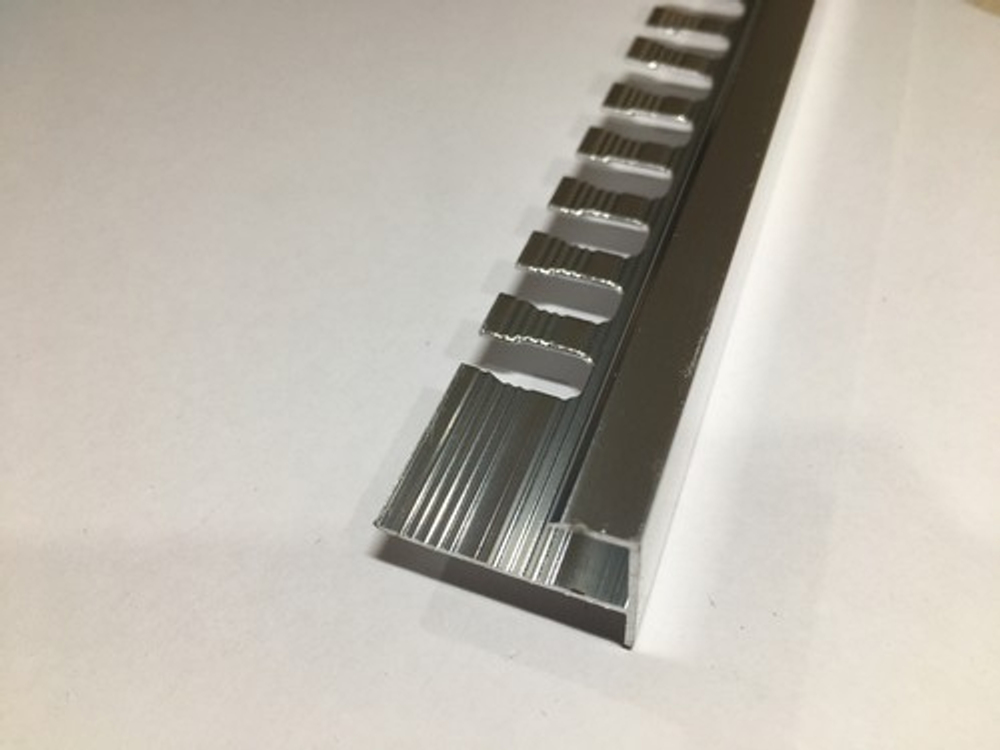 АЛТПг 10мм "DO-1" 2,7м Серебро глянец окантов. гиб. анод. алюм.