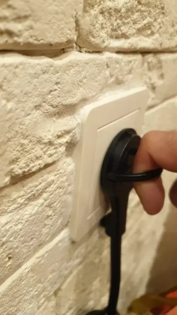 Удлинитель С плоской потайной Вилкой с Кольцом 3 метра 3 влагозащитные розетки IP45 с защитными крышками с заземлением