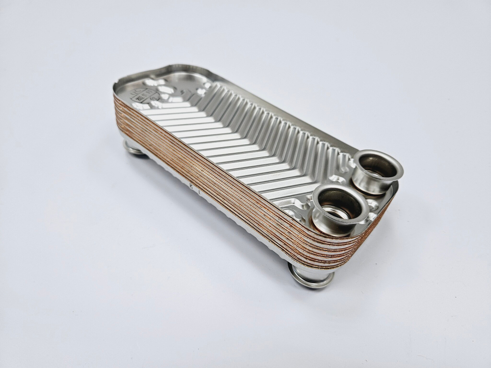 Теплообменник горячей воды (12пл.) для DAEWOO DGB 100-200 MSC/110-160 MCF/160-200 MES (арт. 3318112300)