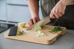 KitchenAid Нож поварской 20 см с чехлом.