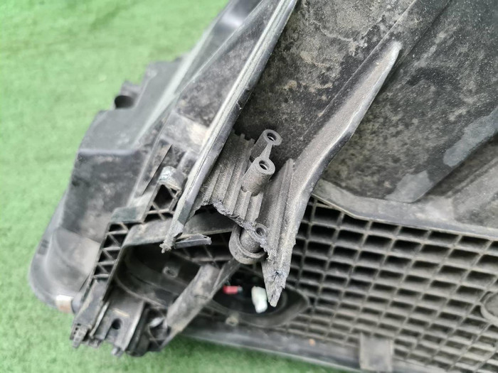 Фара правая BMW X5 F15, X6 F16 (2013-2018) ксенон