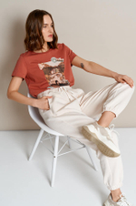 3877 Брюки женские (крем-брюле)