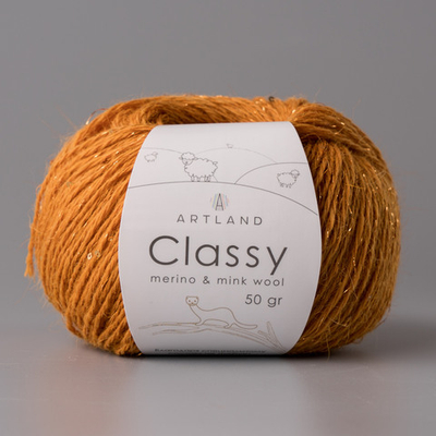 Classy, пряжа с люрексом и пайетками, шелк-5%, мериносовая шерсть-20%, нейлон-30%, норка-45%, 50 гр, 240 м, шафран