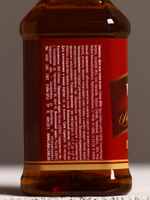 Подарочный набор косметики «Первый во всём», гель для душа и шампунь для волос во флаконах виски, 2×100 мл, Чистое счастье