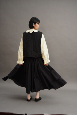 Юбка асимметричная двухслойная из черного батиста