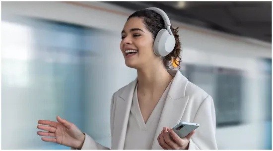 Беспроводные наушники Sony WH-1000XM5, серебристый