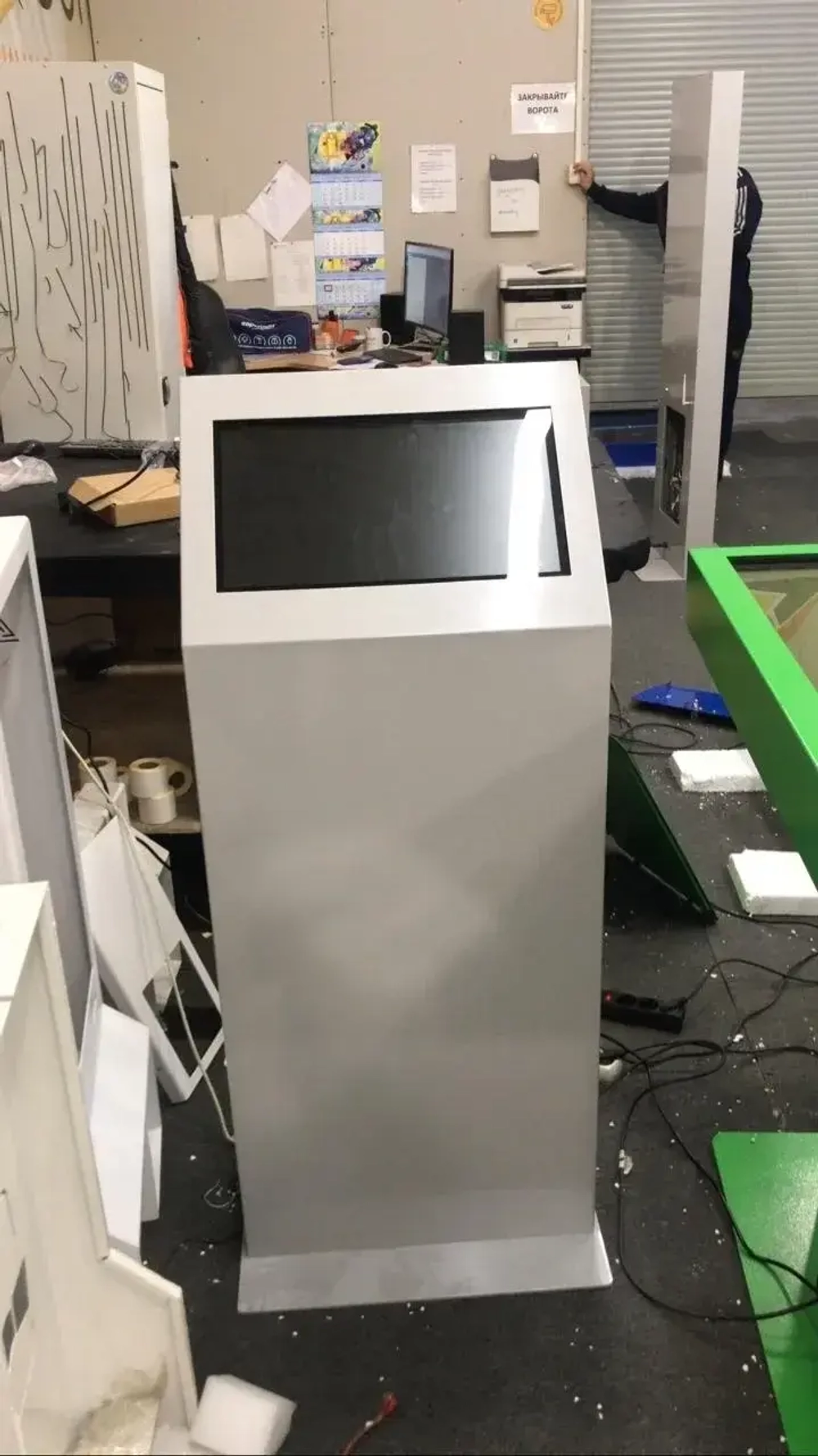 Терминал самообслуживания Sirius 19"