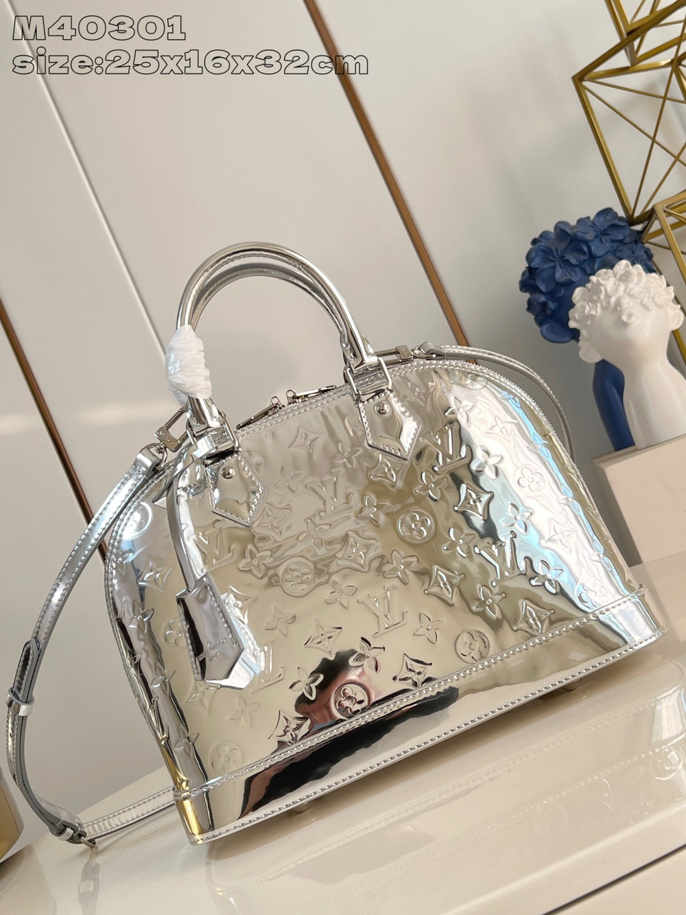 Louis Vuitton Alma PM