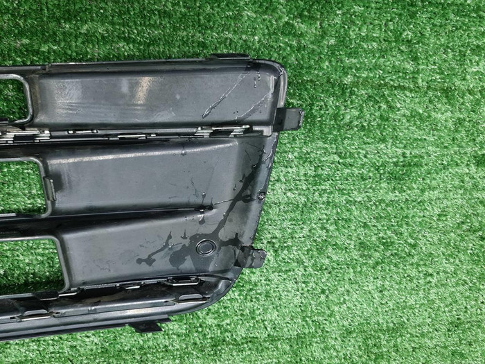 Решетка переднего бампера левая Audi Q5 2 (17-20)