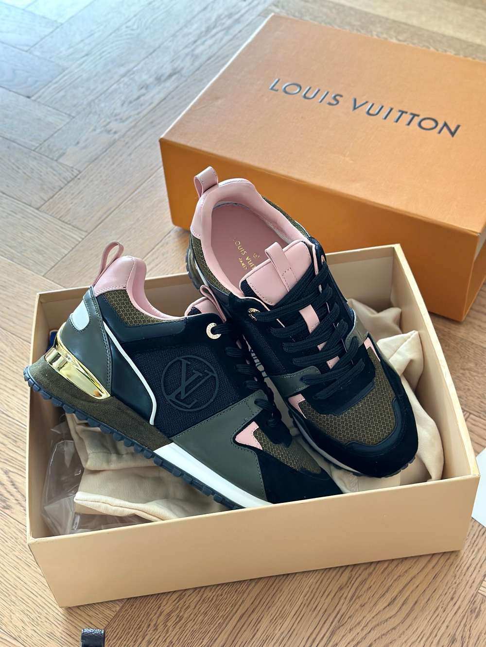 Louis Vuitton Run Away Trainer
