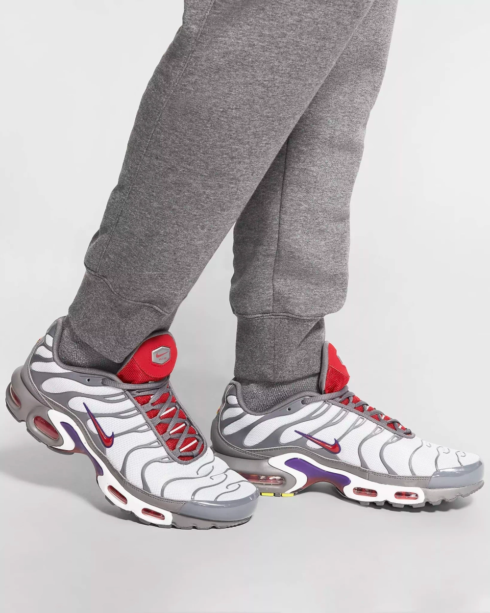 Джоггеры Nike