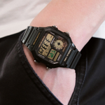 Мужские наручные часы Casio AE-1200WH-1B