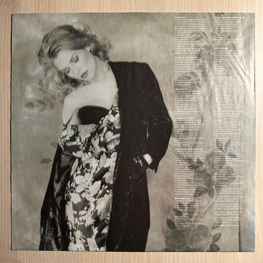 Kim Wilde - Love Is (Европа 1992г.)