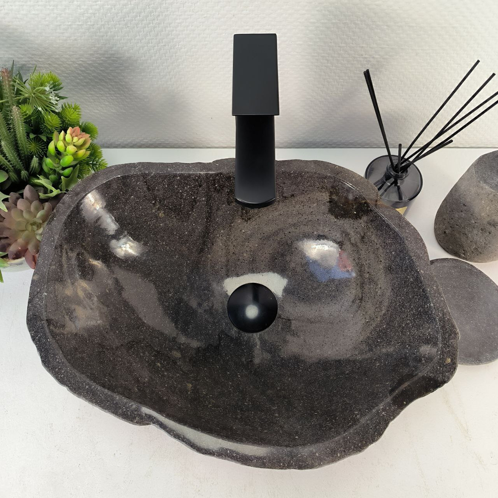 Раковина из речного камня RS-65205 44*34*15 0856