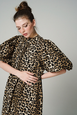 Платье с жабо и рукавами фонариками "Тот самый Лео - звезда карнавала"