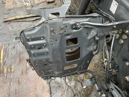 Кронштейн подножки правой 2020г.