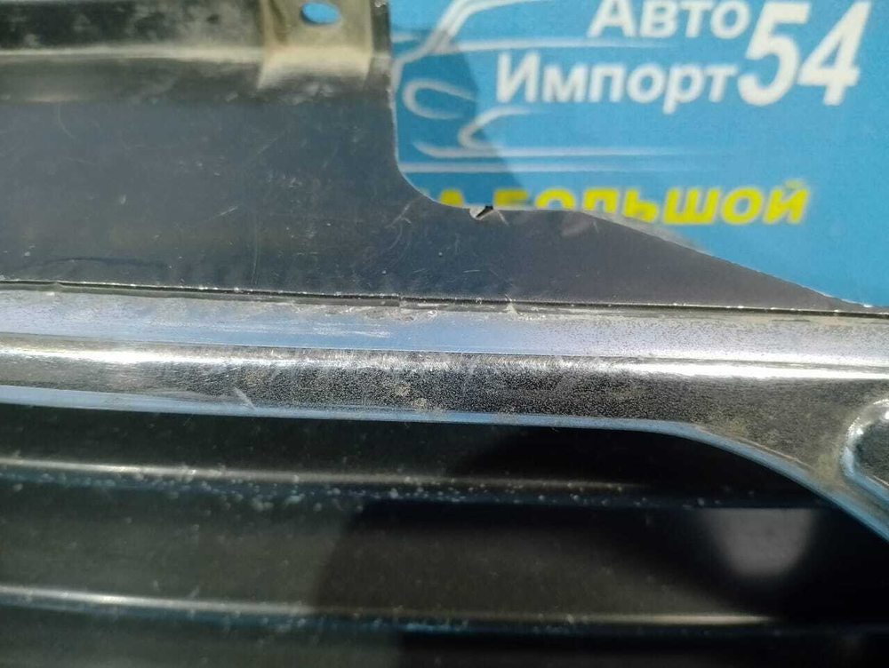 Решетка радиатора MITSUBISHI CHARIOT 1991-1997