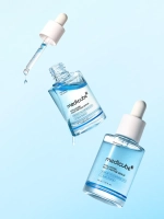 Medicube Двухфазная сыворотка с гиалуроновой кислотой, ПДРН и пептидами Hyaluronic Multi Peptide Serum 30 мл