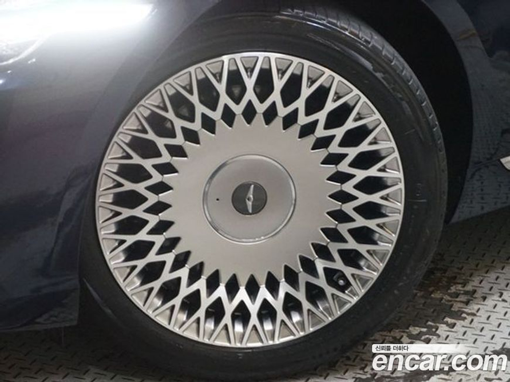 Genesis G90 3.8 (01.2020)
