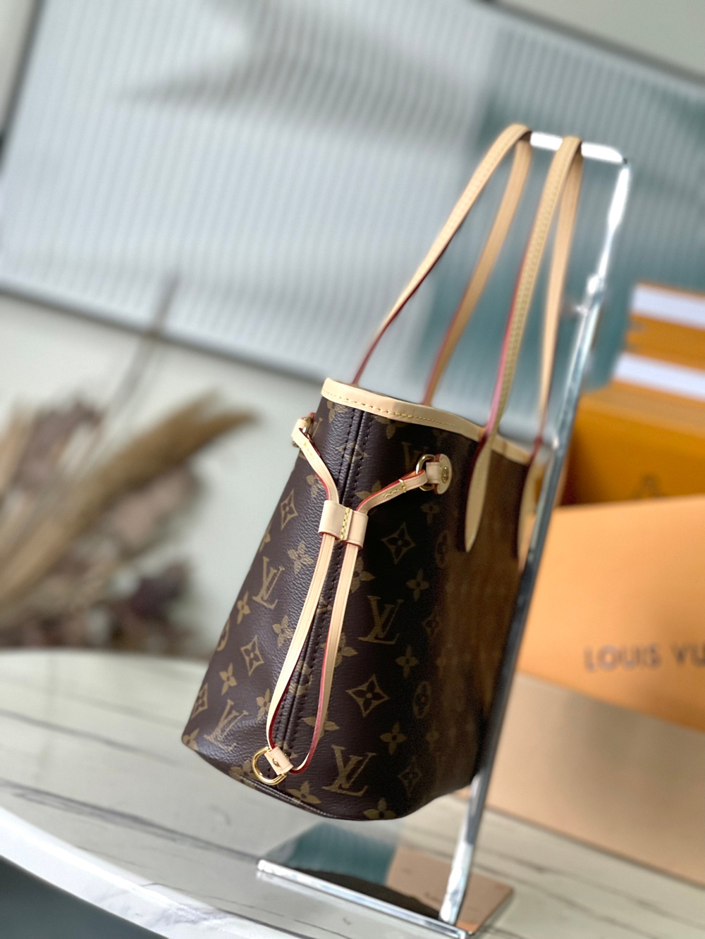 Louis Vuitton Neverfull PM