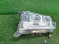 Битая Фара левая Toyota Land Cruiser 200 (2015-2021) LED