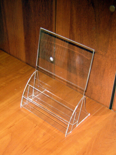 Менюхолдер А5 L-обр вертикальный с 2-мя карманами под визитки или буклеты