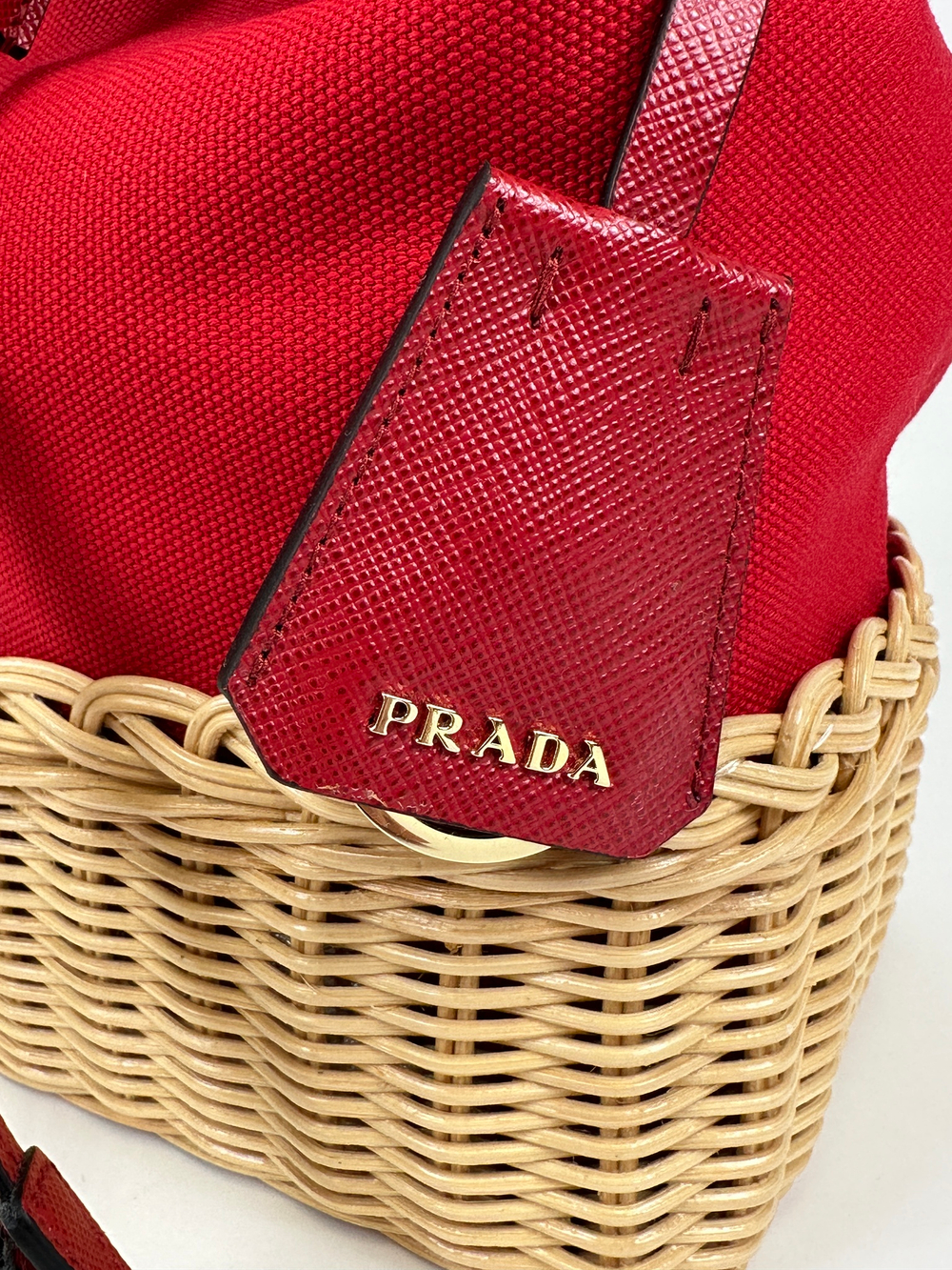 Сумка Prada Bucket Bag in Wicker and Canvas