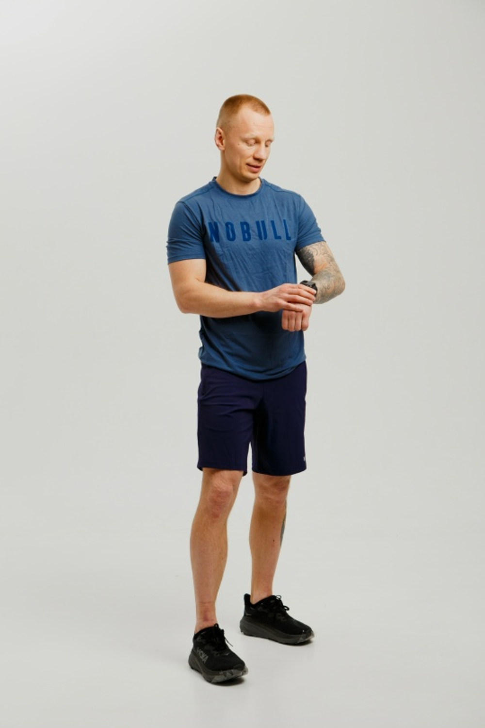 Футболка NOBULL синяя с темной надписью