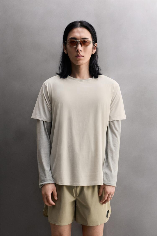 ZARA КОМБИНИРОВАННАЯ ТЕХНИЧЕСКАЯ ФУТБОЛКА ДЛЯ БЕГА, СВЕТЛО-СЕРЫЙ