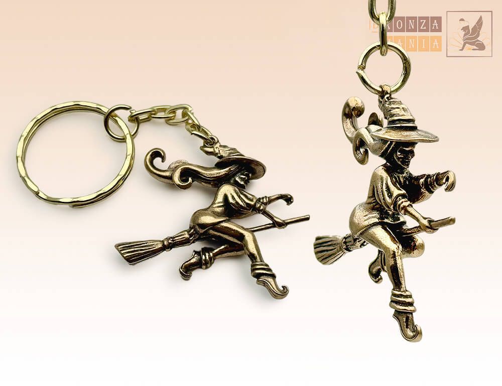 брелок Ведьма