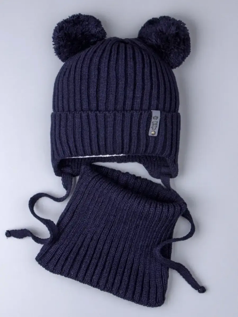 Шапка для мальчика со снудом осенняя