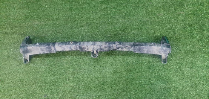 Кронштейн переднего бампера Rolls-Royce Phantom 8 (2017-2022)