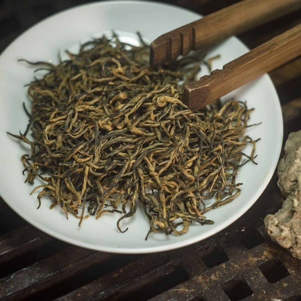 Золотые брови (Цзинь Цзюнь Мэй)