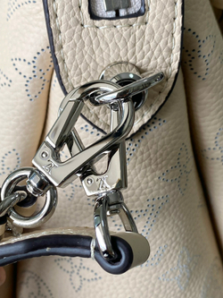 Louis Vuitton Hand It All PM