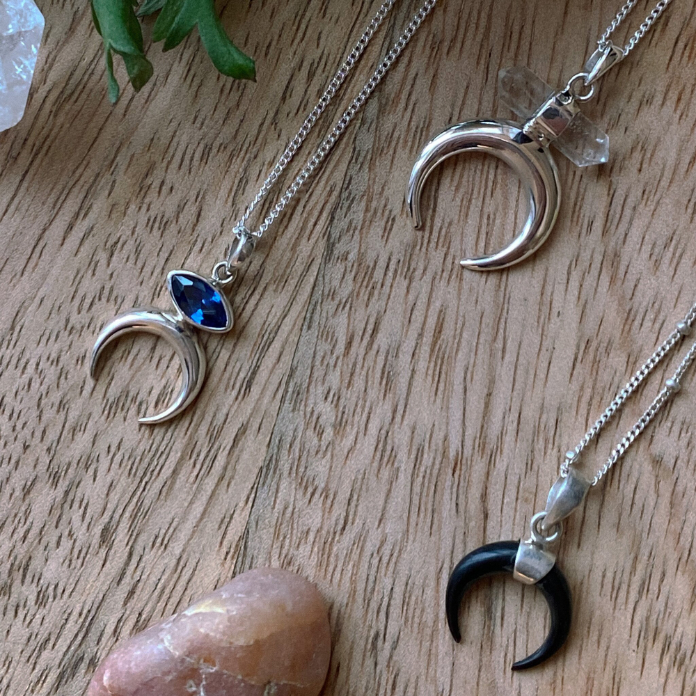 Подвеска ЛУННИЦА  с цепочкой, серебро/голубой топаз