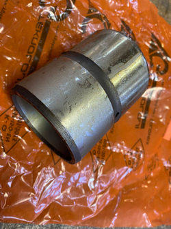 Втулка 5V-1874