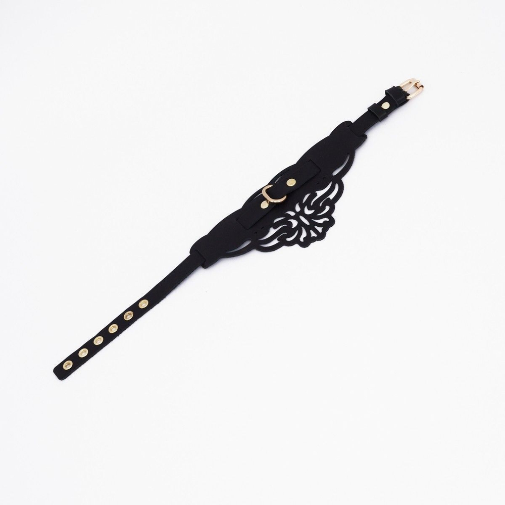 Фигурный чокер с узорами и золотистой фурнитурой (Цвет: черный)