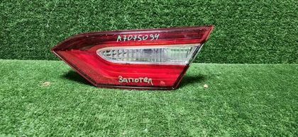 Фонарь правый внут Toyota Camry xv70 17-нв галоген