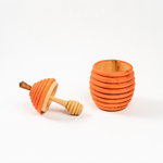 Кубышка для меда, соли, специй, пряностей из древесины кедра с ложкой для меда. KD5