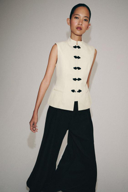 ZARA ЖИЛЕТ ОБЛЕГАЮЩЕГО КРОЯ — ZW COLLECTION, ПЕСОЧНЫЙ